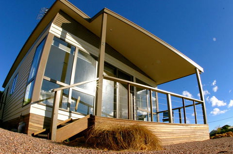 Bay Of Islands Apartments - Travel Agents 1