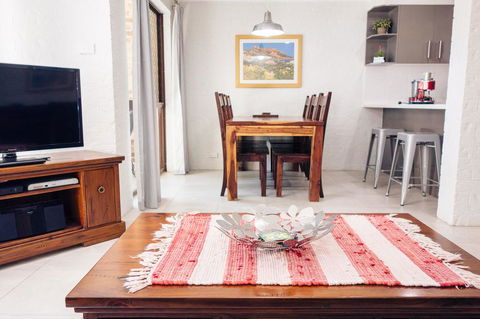Bay Parklands, Unit 21/2 Gowrie Avenue - Cruises Travel 1