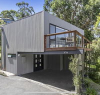 Bay Views Lorne - Travel Agents