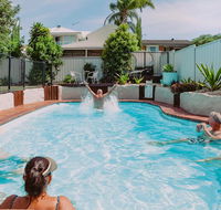 Beach  Bay Holiday Rental - Nelson Bay - Cruises Travel