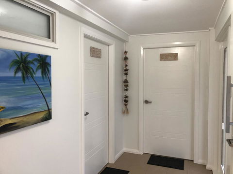 Beach & Bay Holiday Rental - Nelson Bay - Cruises Travel 3