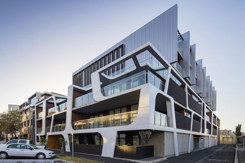 Beach Apartment Port Melbourne - Travel Search 3