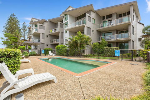 BEACH BLISS LUXURIOUS APARTMENT With POOL - Travel Search 0