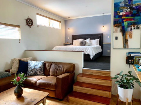 Beach Charm Villa Suite - Tourism Guide 2