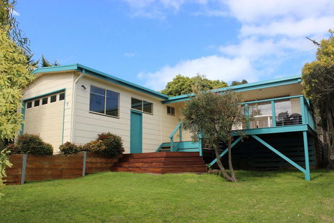 Beach House @ Smiths Beach - Cruises Travel 0