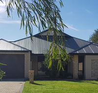 Beachfields Guest House Busselton - Travel Agents