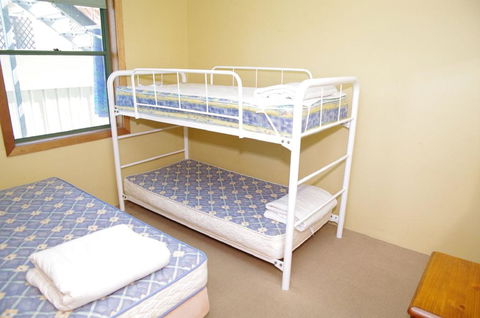 Beachfront 1, 25 Willow Street - Travel Search 1