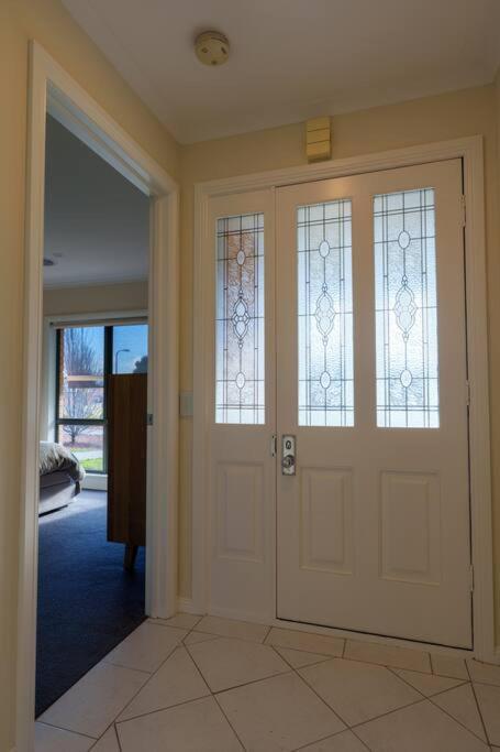 Relaxing 3bd In Tranquil Setting - Travel Agents 3