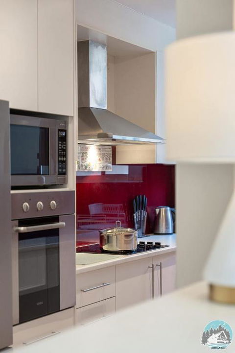 Relaxing Sunny North-Facing 2-Bed Apt In Vaucluse - Cruises Travel 2