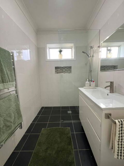 Renovated 3 Bedroom House - Tourism Guide 2