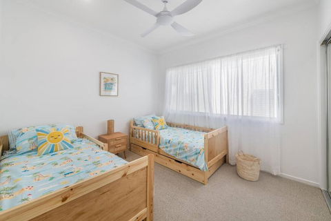 Retreat In The Heart Of Alex - 3BR Sleeps 11, Pool - Cruises Travel 3