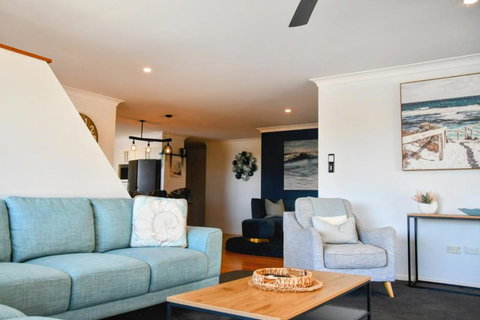 Retreat To Marlin - Tourism Guide 3