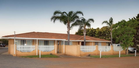 Rhodeside Lodge - Tourism Guide 2