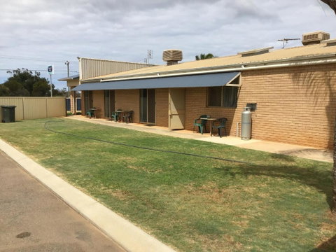 Rhodeside Lodge - Tourism Guide 1