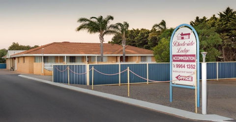 Rhodeside Lodge - Tourism Guide 3