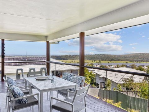 River View Beach Hub - Tourism Guide 0