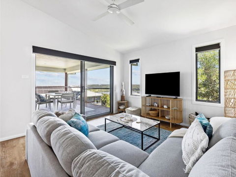 River View Beach Hub - Tourism Guide 3