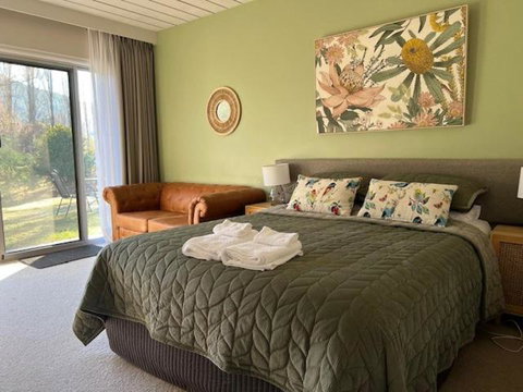 Riverbank Park MOTEL - Travel Agents 0