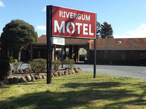 Rivergum Motel - Travel Agents 0