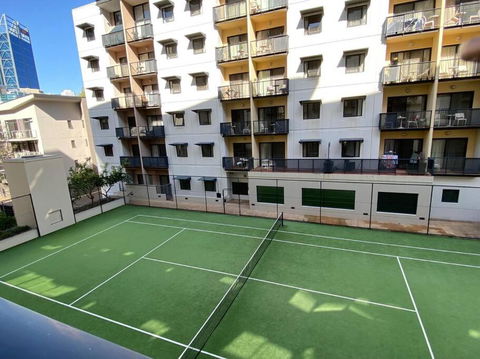 RIVERSIDE CITY VIEW PARKING NETFLIX WIFI WINE FREE - Travel Agents 3