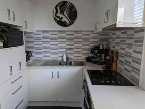 Riverside Haven On City Doorstep - Travel Search 2