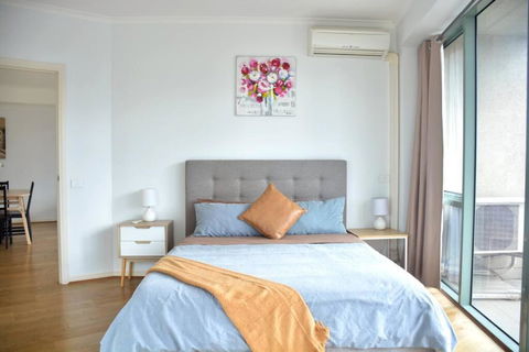 RiverView Spacious 3BR2Bath2Car WifiPoolGym Crown - Travel Search 1