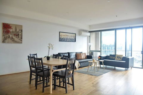 RiverView Spacious 3BR2Bath2Car WifiPoolGym Crown - Travel Search 3