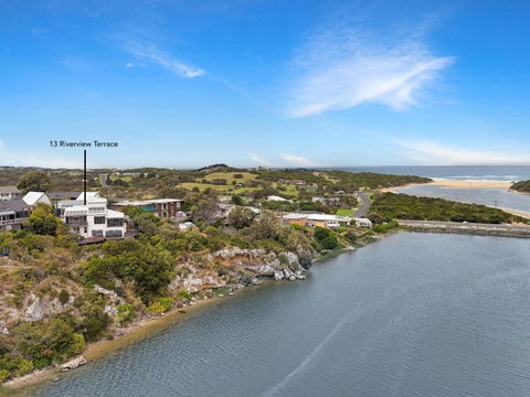 Riverview - Tourism Guide 1