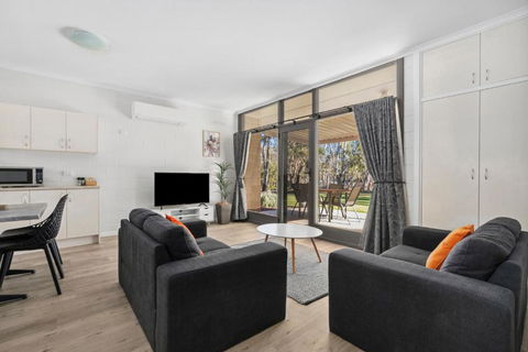 Riversands Rest Accommodation Paringa - Tea Tree Cottage - Tourism Guide 2