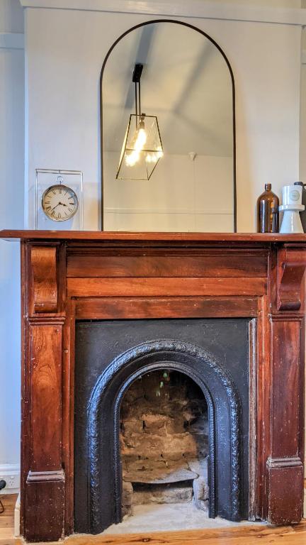 Roseland Cottage - CBD Heritage - Travel Search 1