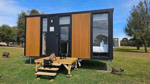 Roccos Retreat By Tiny Away - Travel Search 0