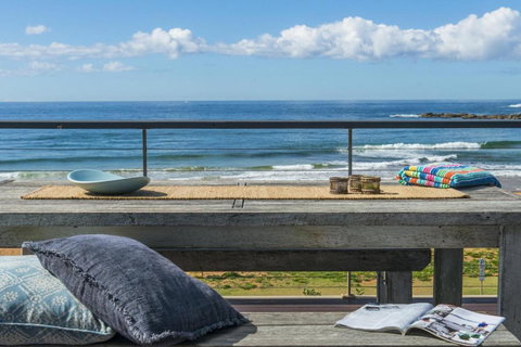 Rocklands - Travel Agents 0