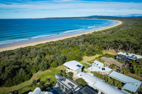 Rolling Waves 3 - Beach Access & Pet Friendly! - Travel Search 0