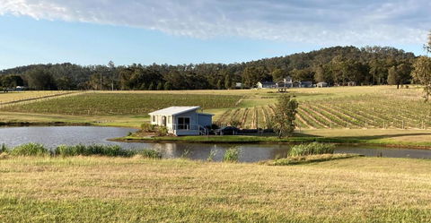Romantic Lakehouse Set In A Private Vineyard In The Hunter Valley - Cruises Travel 0