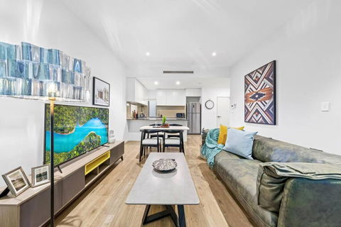 Rooftop 2 Bed Apt With Terrace At Newtown MHS - Cruises Travel 0