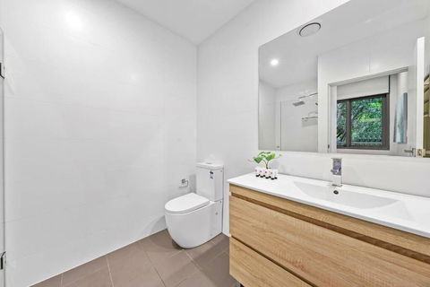 Rooftop 2 Bed Apt With Terrace At Newtown MHS - Cruises Travel 2