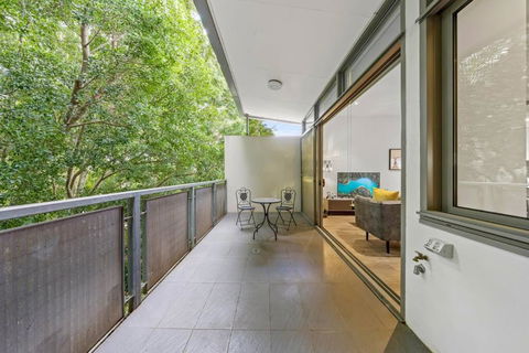 Rooftop 2 Bed Apt With Terrace At Newtown - Cruises Travel 3