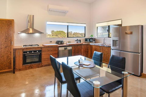 Rosa Glen Retreat - Margaret River - Cruises Travel 3