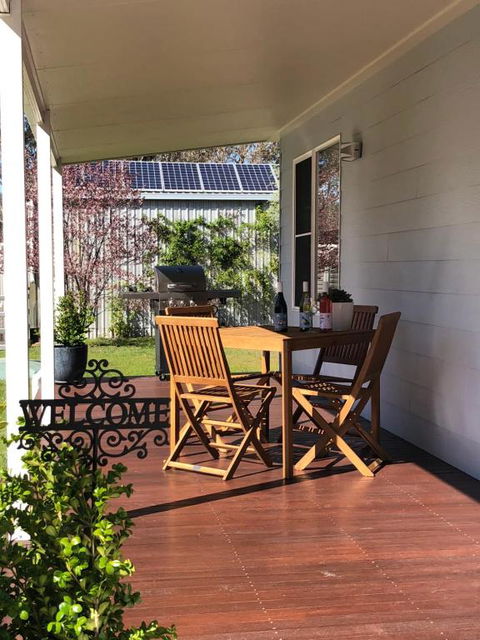 Rosewood Cottage - Tourism Guide 2