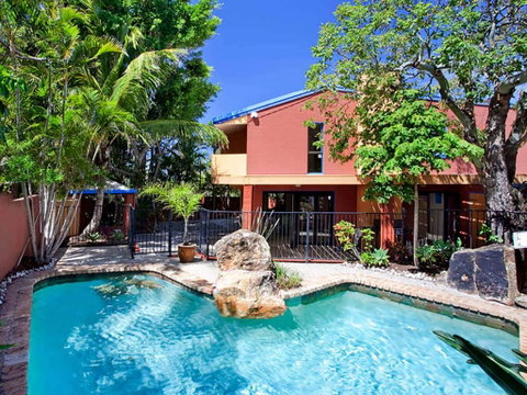 Ross Cres Spacious Private Beach House - Tourism Guide 0