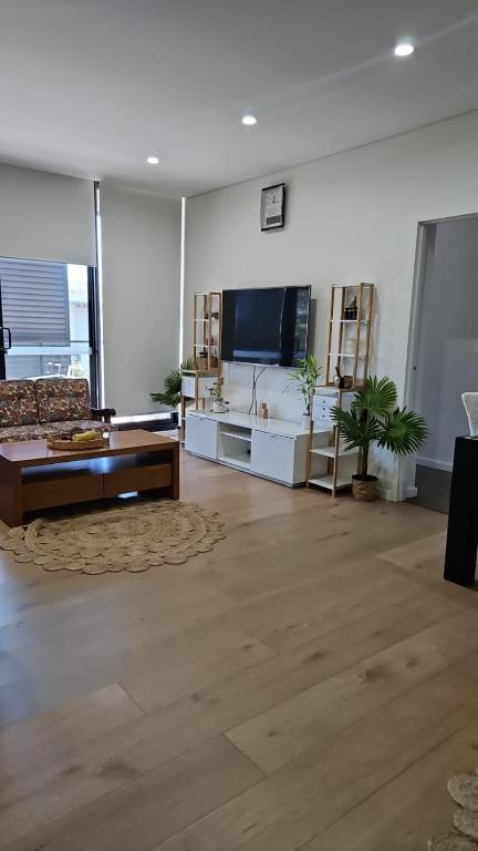 Rouse Hills TownCentre Luxury Accommodation - Cruises Travel 3