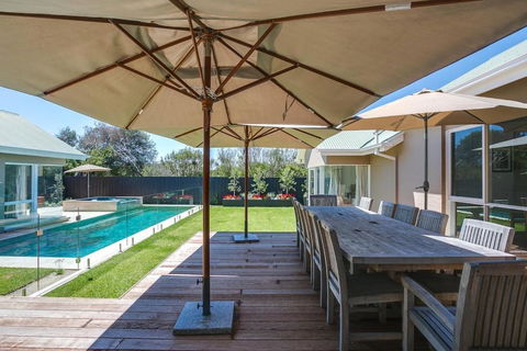 Royadie Resort - Pool Spa Tennis 500m To Beach - Tourism Guide 1