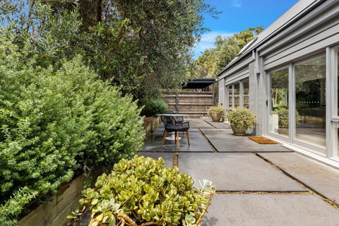 Royadie Retreat Blairgowrie - Travel Agents 3