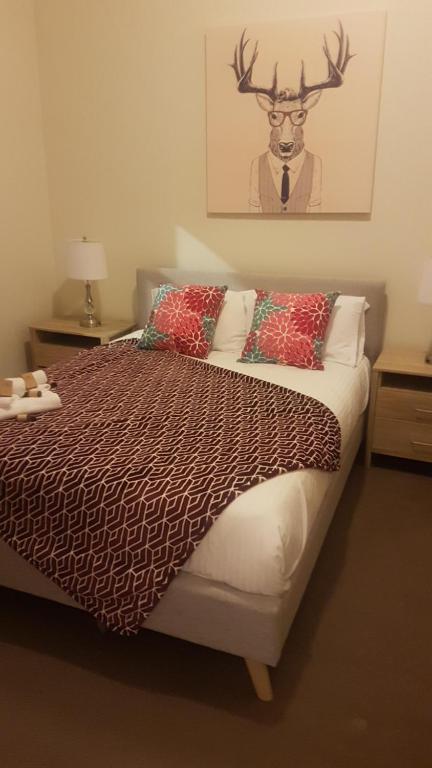 Royal Hotel Yass - Travel Agents 1