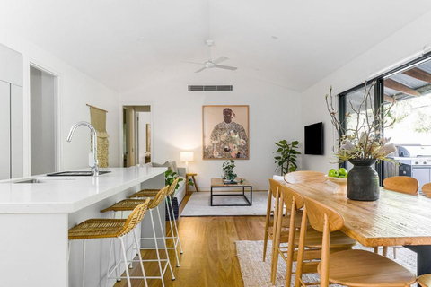 Rubber Soul - Tourism Guide 1