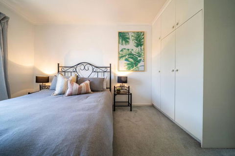 Sage On Bewes Adelaide - Tourism Guide 1