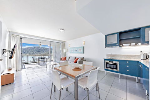 Sails On The Sea - Club Wyndham - Tourism Guide 1