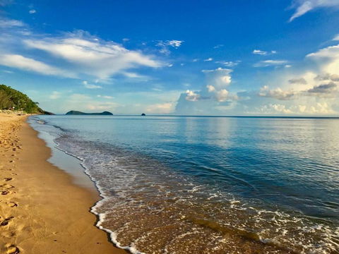 Salt & Sand - Tropical Oasis Footsteps To Beach - Tourism Guide 3