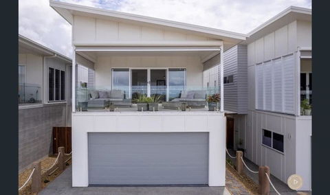 Salt Zen Holiday Townhouse - Travel Agents 0