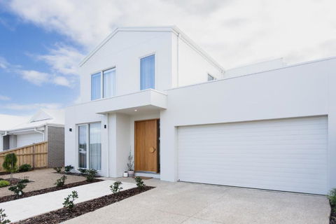 Saltwater Lux, 4 Bdrm, 3 Bath, Golf, Weddings, Beaches, Adventure Park - Travel Agents 0